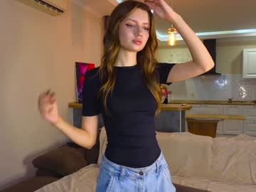 girl
        annisdwight cam image #209090