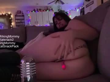 girl
        milkingmommy cam image #39657