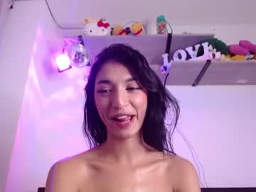 girl
        lucy_fernandez cam image #125615