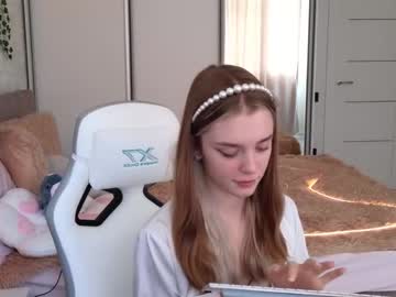 girl
        cyberslime cam image #123263