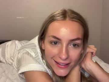 girl
        summerlovingg cam image #168234