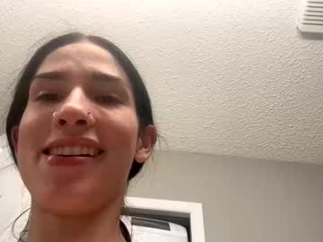 girl
        ermbh26 cam image #238673