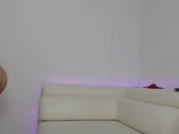 couple
        venus_miel cam image #148098