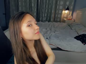 girl
        _firefly___ cam image #101183
