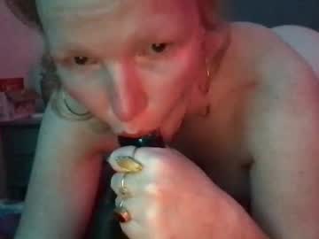 girl
        spiiicyginger cam image #106712
