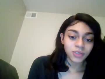 girl
        stickydewbee cam image #210364