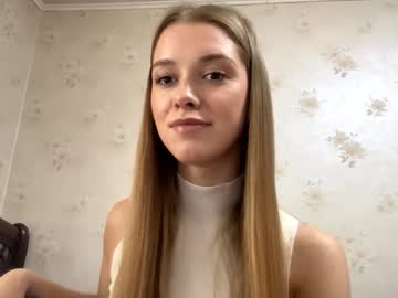 girl
        lindseysimco cam image #43383