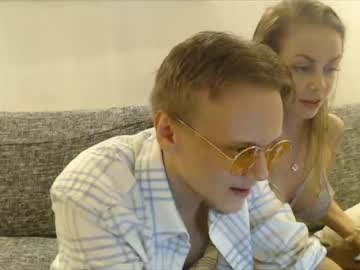 couple
        dicouple cam image #61604