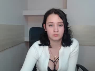 girl
        mikka_rey_ cam image #66942