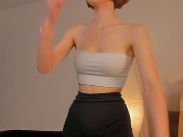 girl
        alisa_ch cam image #72657