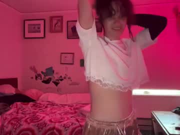 girl
        xlucidmiax cam image #193330