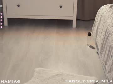 girl
        mia_milagros cam image #1922