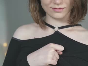 girl
        monimauve_ cam image #113316