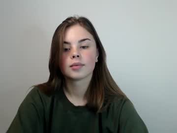 girl
        omelia_cute cam image #129683