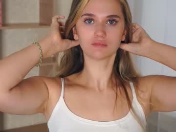 girl
        aracelismollenhauer cam image #44015