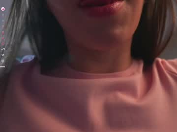 girl
        lucie_beltran cam image #25940