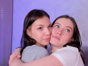 couple
        lillycaitlin cam image #128422