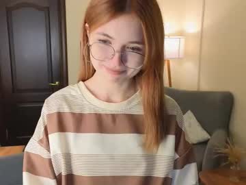 girl
        robert_richardss cam image #44376