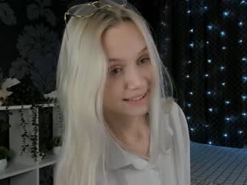 girl
        faithmark cam image #119542