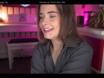 girl
        hermione_potter_couple cam image #26817