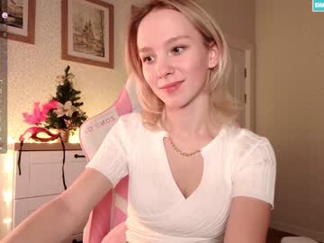 girl
        yourlilian cam image #226035