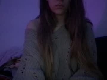 girl
        saltydog4437 cam image #141952