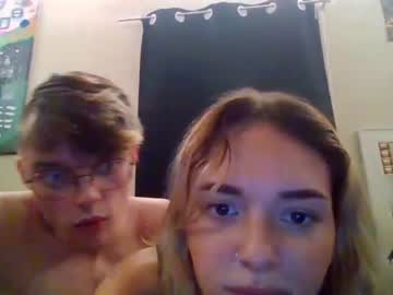 couple
        bbyblazinit cam image #59232