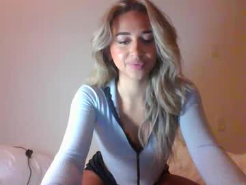 girl
        kikigrayy cam image #213315