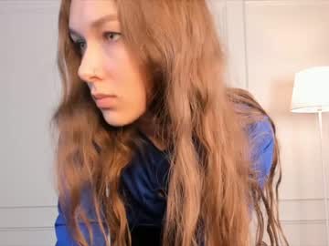 girl
        holiverss cam image #119263
