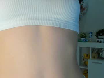 girl
        andanda2kk cam image #74929