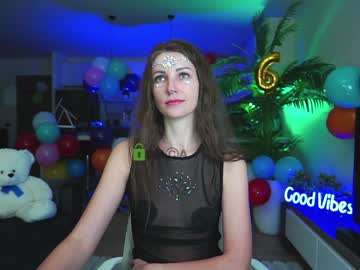 girl
        anna_shine_ cam image #6691