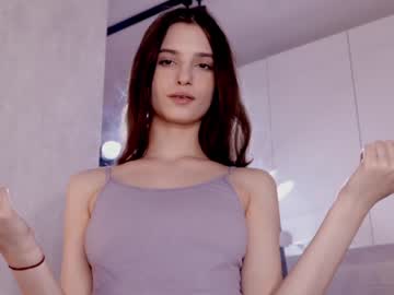 girl
        evalung cam image #63421
