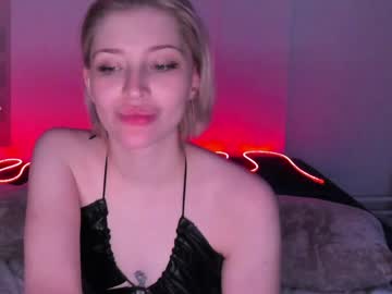 girl
        tinna_parkers cam image #205966