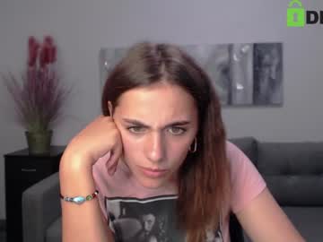 girl
        olga_casey cam image #112155