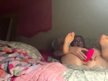 girl
        reyesmad000 cam image #246149