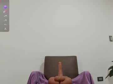 girl
        aliciakozlov cam image #46469