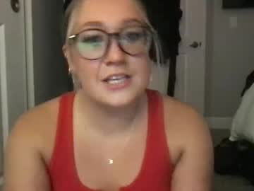 girl
        cherryflavoredfeline cam image #181943