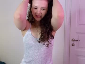 girl
        curly_lina cam image #150563