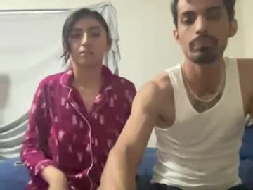 couple
        dreamworld420 cam image #226207