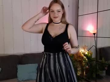 girl
        mollyparrk cam image #29112