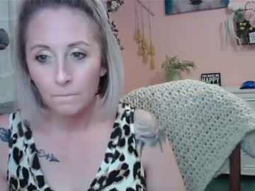 girl
        joliexx41 cam image #126115