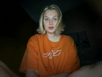 girl
        foxfrromearth cam image #255686