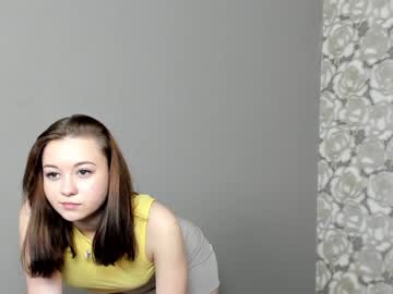 girl
        _katrin_pirs_ cam image #30272