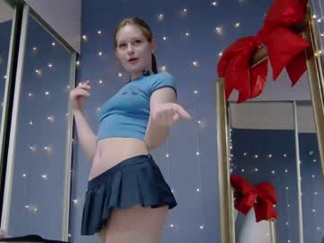 girl
        grace_agnes cam image #84827