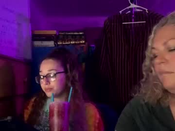 girl
        boyzenberrykush cam image #58073