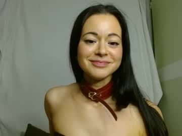 girl
        emilyalexa cam image #240609