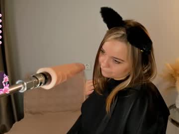girl
        melissabowen cam image #198060