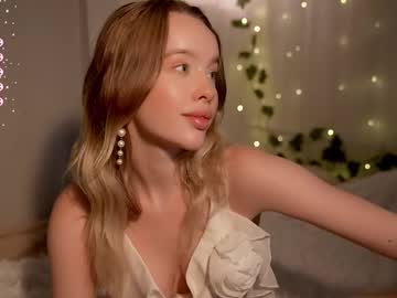 girl
        mother__of__dragons cam image #16639