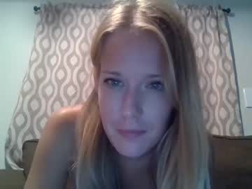 girl
        brittx00x cam image #107156