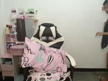girl
        asianblair_x cam image #257704